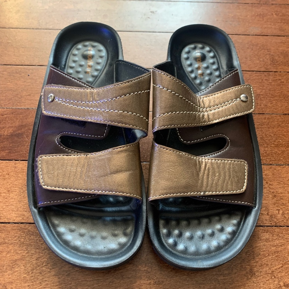 Aerothotic Tinkle Women's brown and bronze sandals size 6 6 1/2